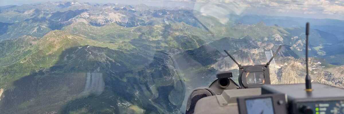 Flugwegposition um 14:42:11: Aufgenommen in der Nähe von Gemeinde Untertauern, Österreich in 2849 Meter